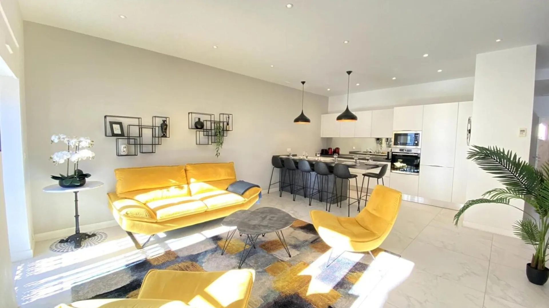 3 Bedrooms 3 Bath Bivouac 2 Min Palais Cannes 0*,  France