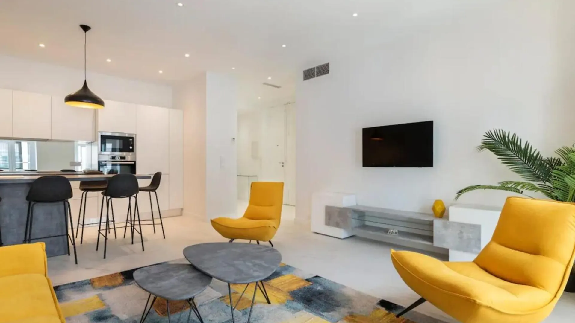 3 Bedrooms 3 Bath Bivouac 2 Min Palais Cannes Apartment